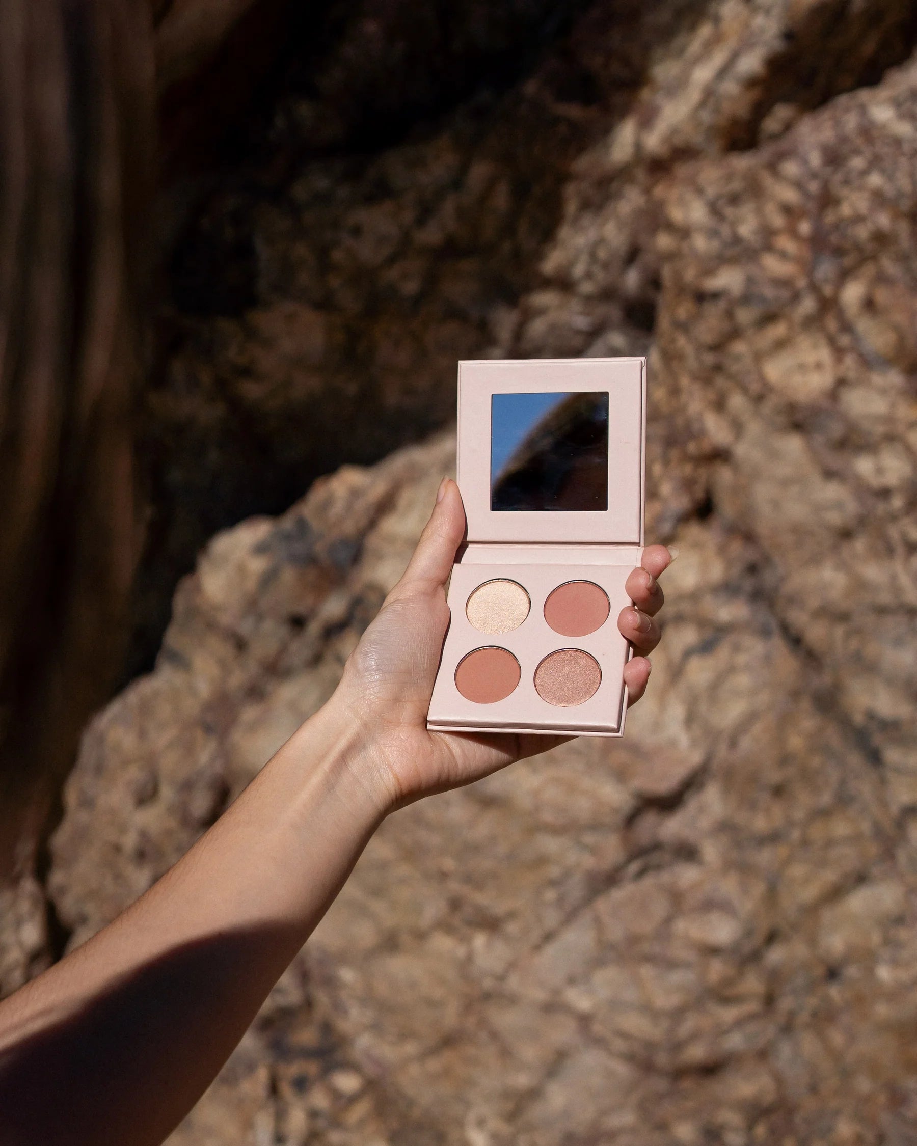GUIYA Morning Glow Eyeshadow Palette